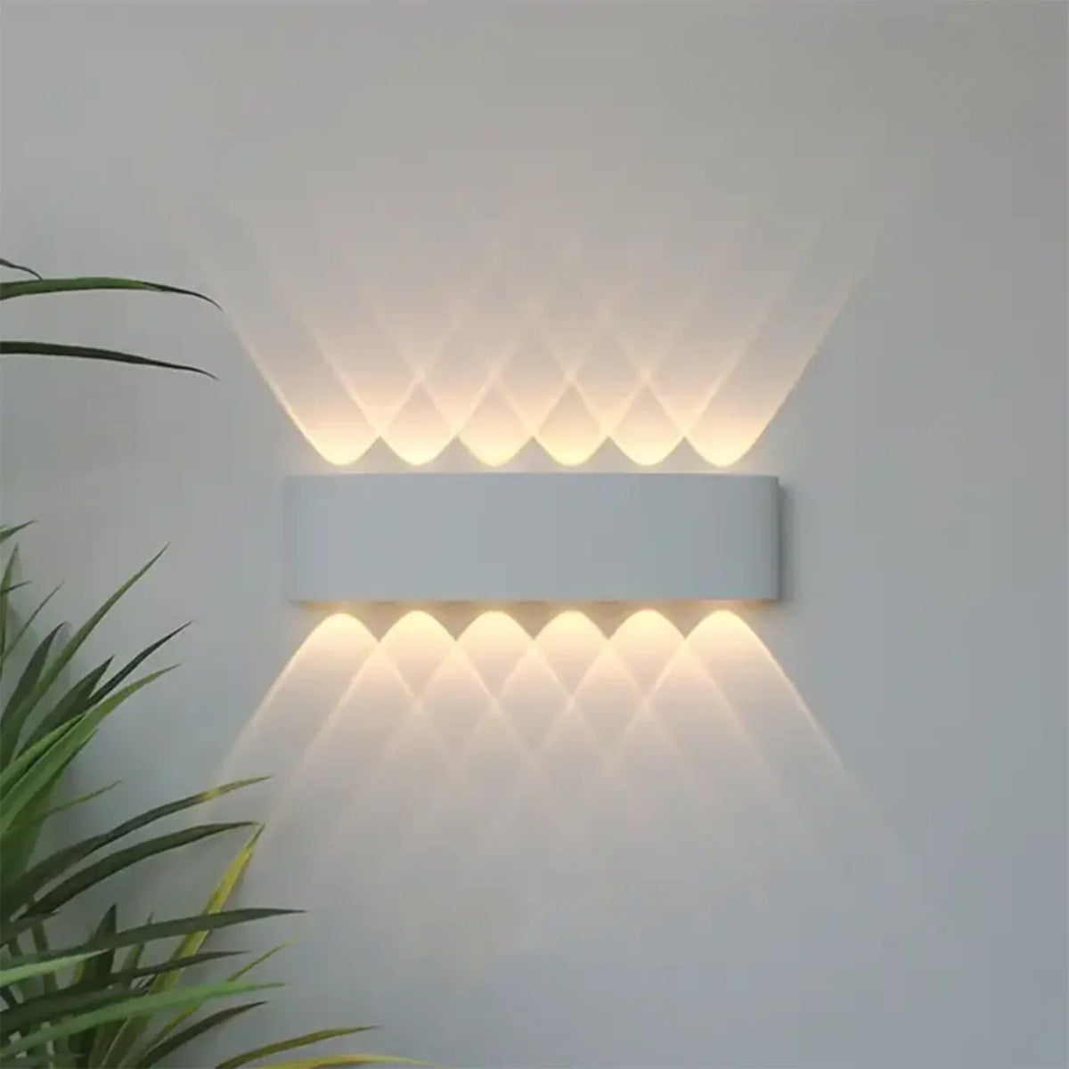 Luma LED Wandlamp | Modern Design, IP65 Waterbestendig