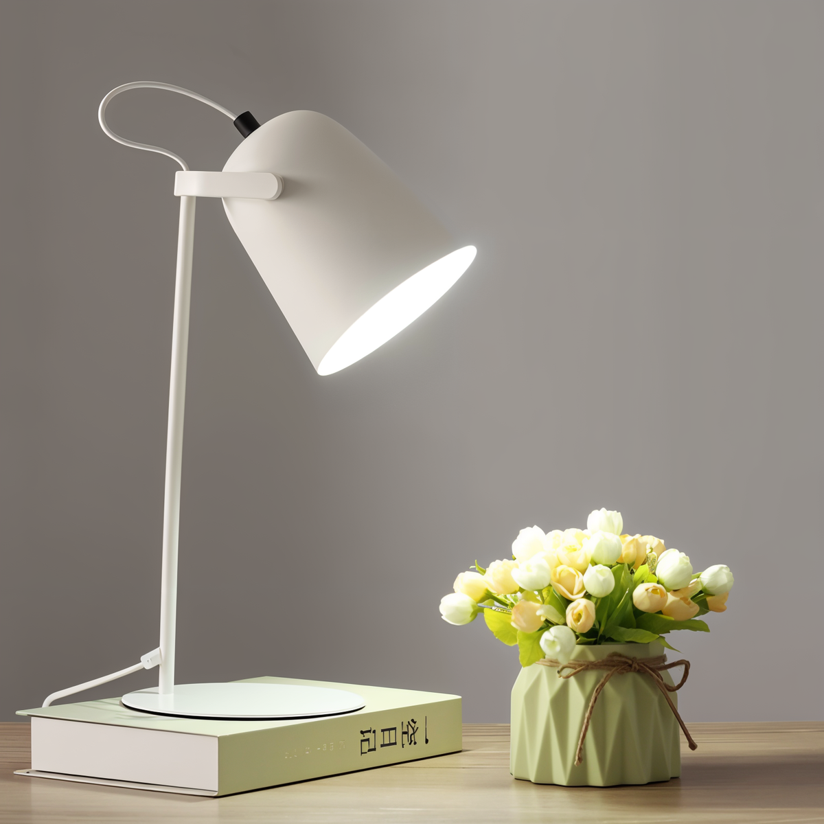 Mira Bureaulamp | Verstelbare Arm, Scandinavisch Design, Macaron Kleuren