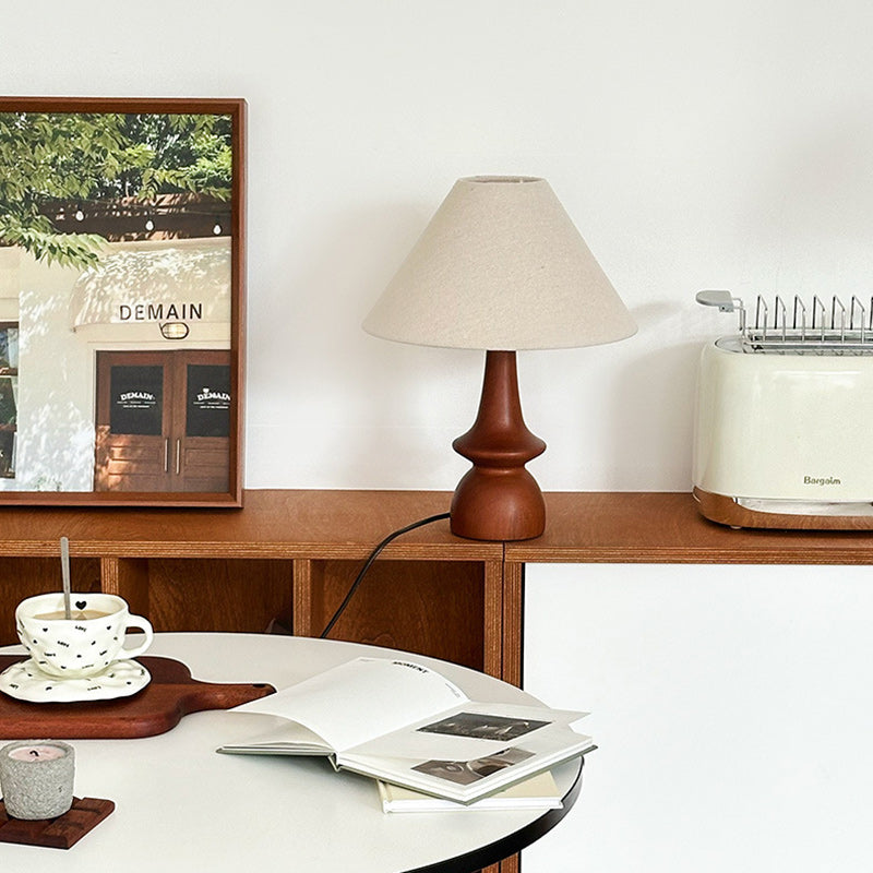 Vento Tafellamp | Walnoothouten Voet, Linnen Kap, Retro Design
